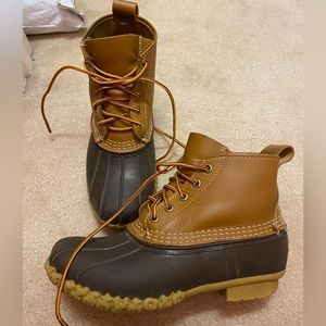 L.L. Bean “Bean Boots” women’s size 7.5 6”